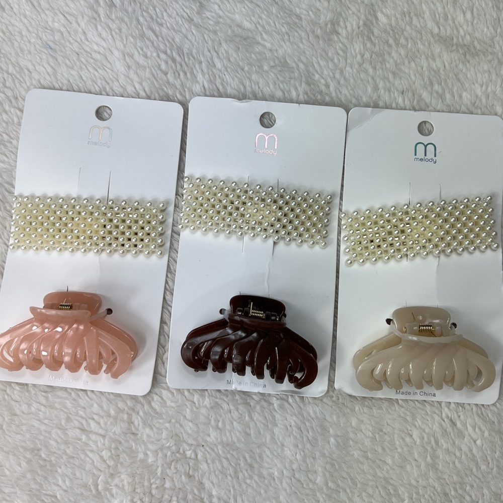 Melody pearl hair clip bundle of 3